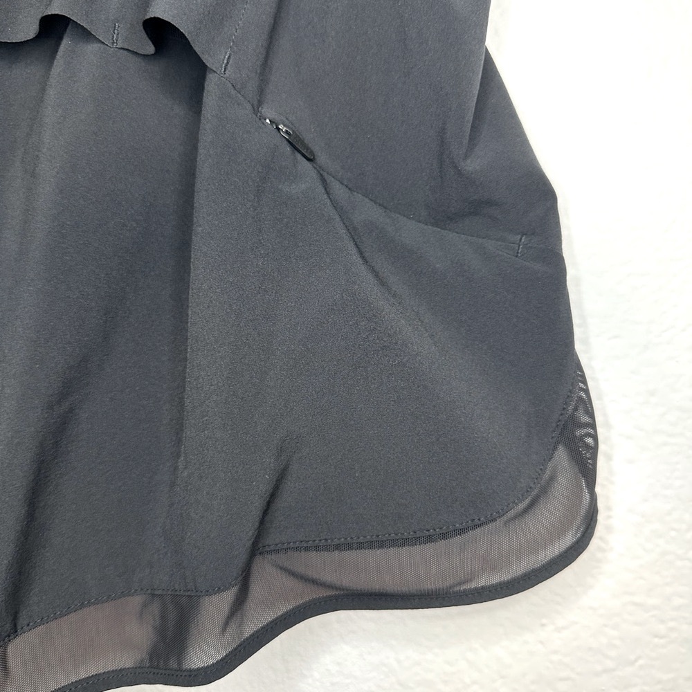 Athleta Mesh Racer Run 2.5” short, black, medium - Picture 10 of 13